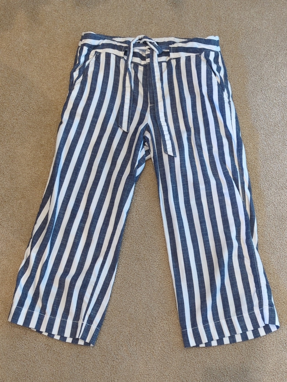 Comfy Striped Women’s Crop Pants